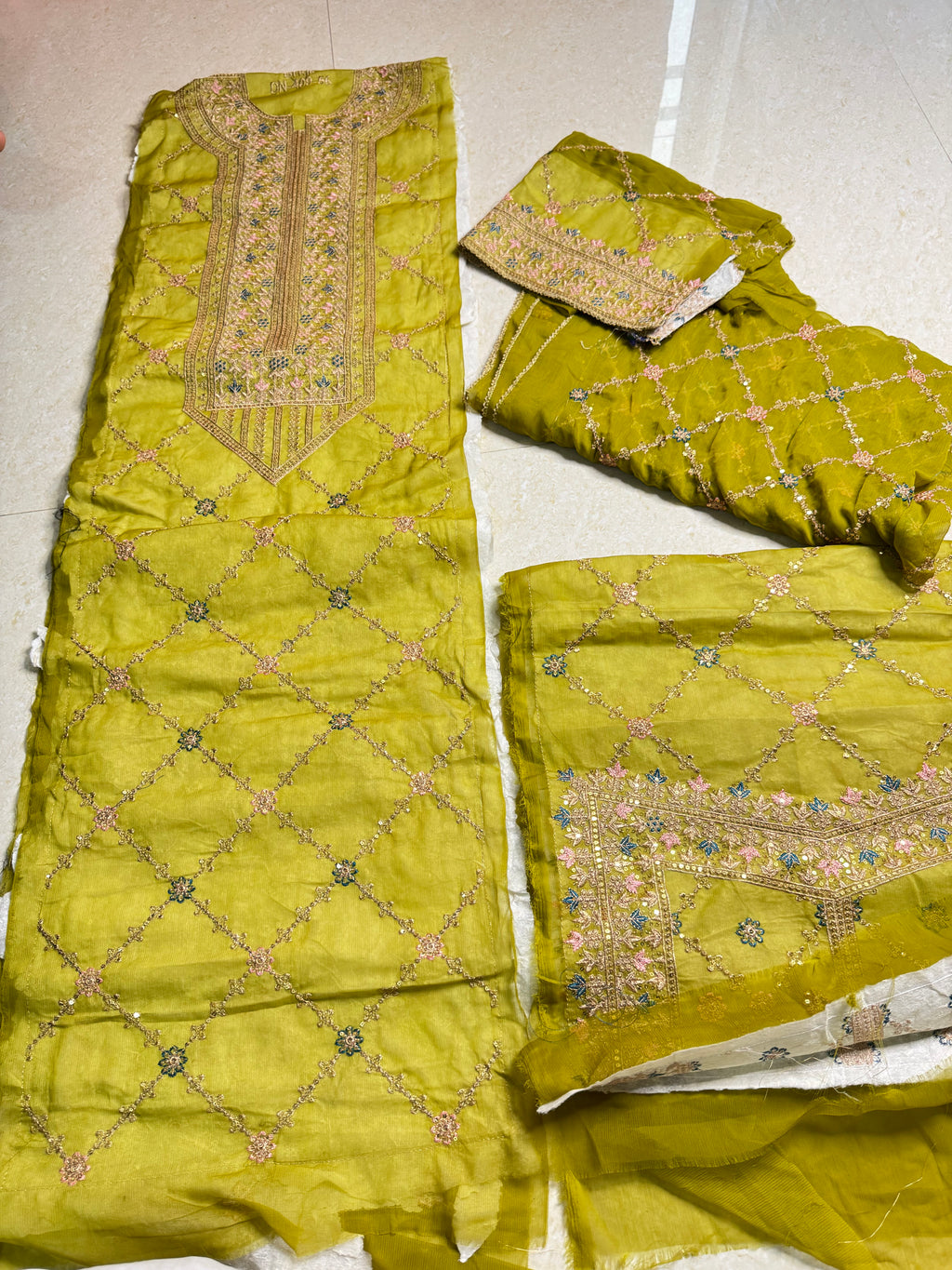 LAVENDER OMANI DRESS
